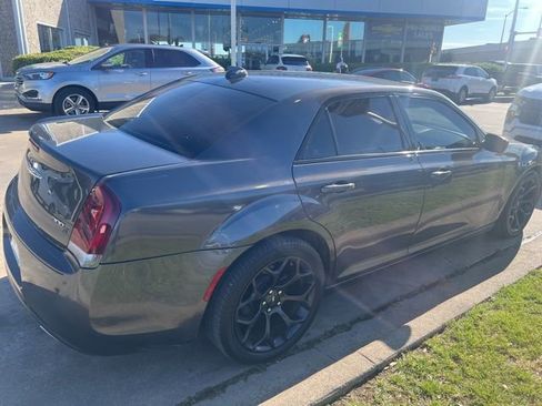 Used 2020 Chrysler 300 S image 4