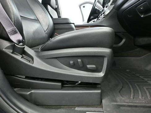 Used 2016 GMC Yukon SLT w/ Premium Edition AWD/4WD image 61