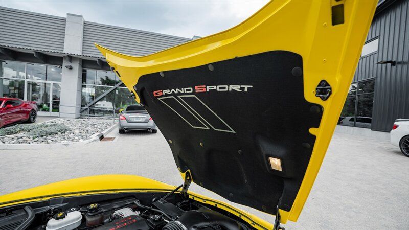 Used 2012 Chevrolet Corvette Grand Sport w/ 2LT Preferred Equipment Group RWD image 16
