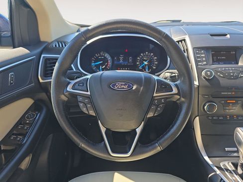Used 2016 Ford Edge SEL FWD image 11