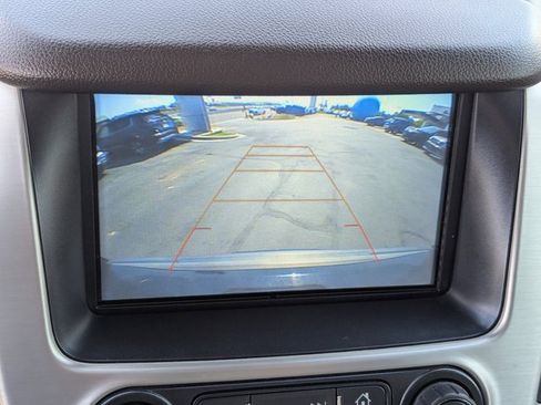 Used 2018 GMC Yukon SLT w/ Premium Edition image 19