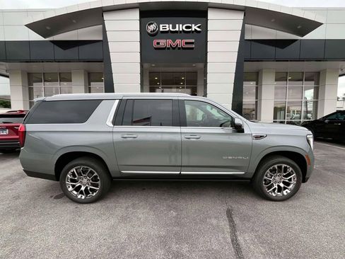 New 2026 GMC Yukon XL Denali AWD/4WD image 2