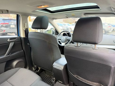 Used 2012 MAZDA MAZDA3 i Touring image 21