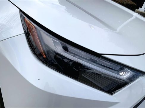 Used 2023 Toyota RAV4 Limited image 27