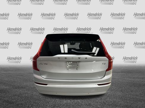 Used 2022 Volvo XC90 T5 Momentum w/ Advanced Package FWD image 10