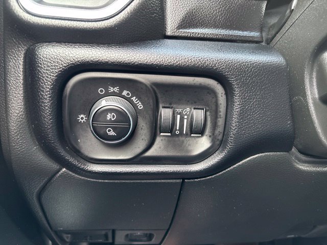 Used 2026 RAM 2500 Laramie AWD/4WD image 34