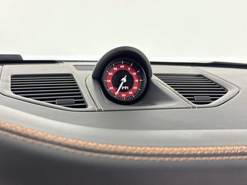 Certified 2025 Porsche 911 Carrera RWD image 22