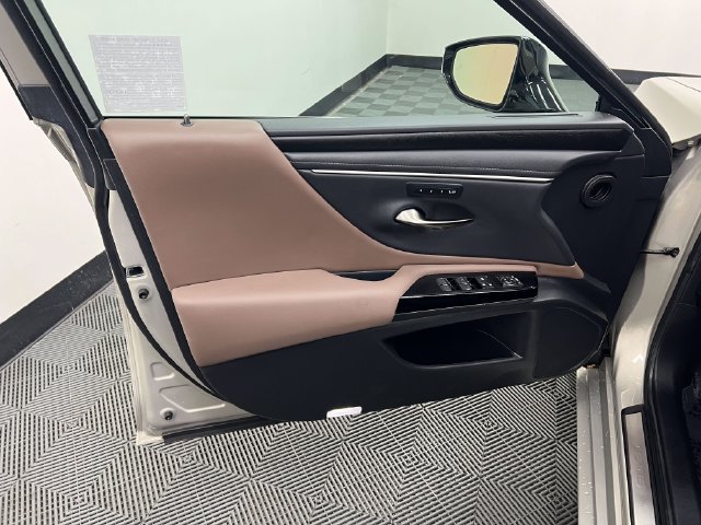 Certified 2024 Lexus ES 350 w/ Premium Package FWD image 9