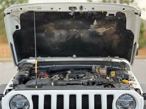 Used 2022 Jeep Wrangler Unlimited Sport w/ Xtreme Recon 35" Tire Package AWD/4WD image 45