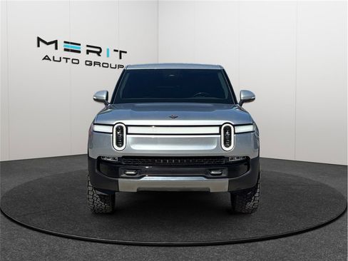 Used 2022 Rivian R1T Adventure image 3
