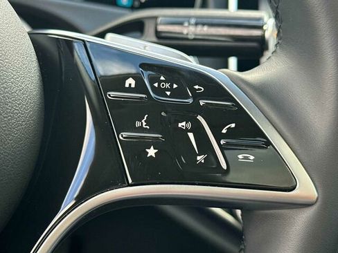 Used 2025 Mercedes-Benz E 350 Sedan image 30