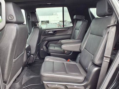 Used 2026 Chevrolet Tahoe Z71 w/ Comfort Package AWD/4WD image 18