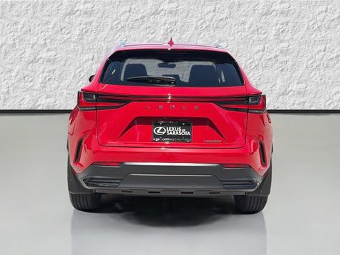 Used 2024 Lexus NX 250 FWD image 4