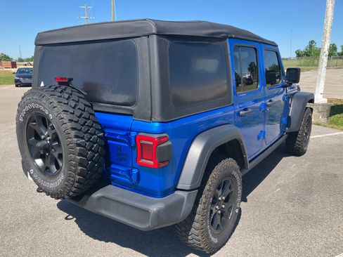 Used 2022 Jeep Wrangler Unlimited Sport AWD/4WD image 7