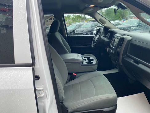 Used 2019 RAM 1500 Express w/ Express Value Package AWD/4WD image 25