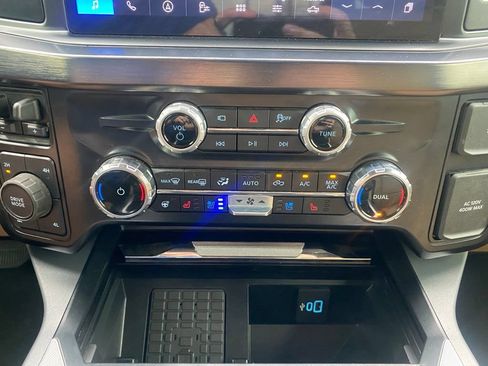 Used 2025 Ford F250 Lariat w/ Chrome Package AWD/4WD image 22
