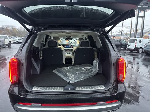 Used 2025 Hyundai Palisade Calligraphy image 5