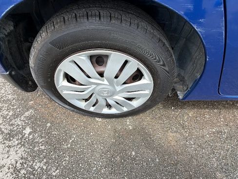 Used 2015 Honda Fit LX image 36
