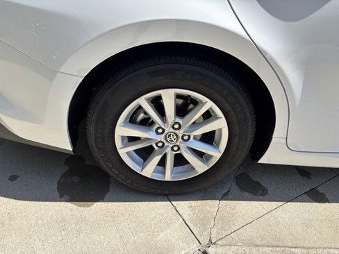 Used 2026 Toyota Camry LE FWD image 28
