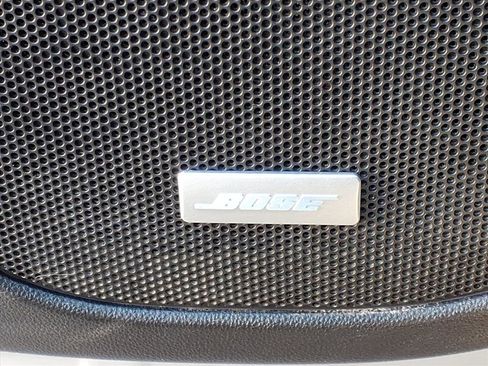 Used 2019 GMC Acadia SLT w/ LPO, Floor Liner Package image 11