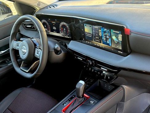 New 2026 Nissan Kicks SR FWD image 25