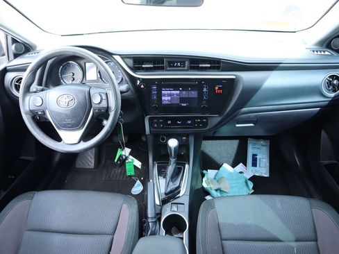 Used 2018 Toyota Corolla LE w/ Carpet Mat Package (TMS) image 8