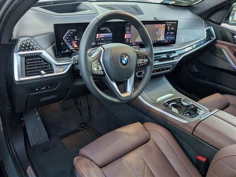 Certified 2024 BMW X5 xDrive40i w/ Premium Package image 10