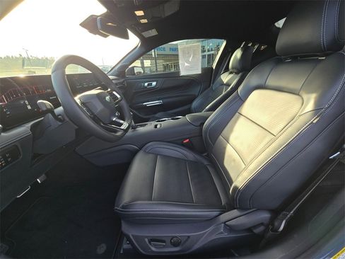 Used 2025 Ford Mustang GT Premium image 5