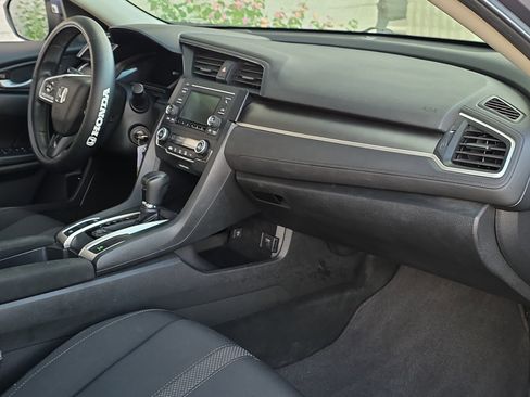 Used 2020 Honda Civic LX image 30