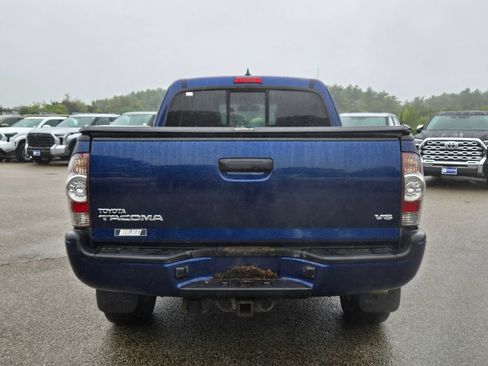 Used 2014 Toyota Tacoma 4x4 Access Cab V6 w/ TRD Sport Package image 4