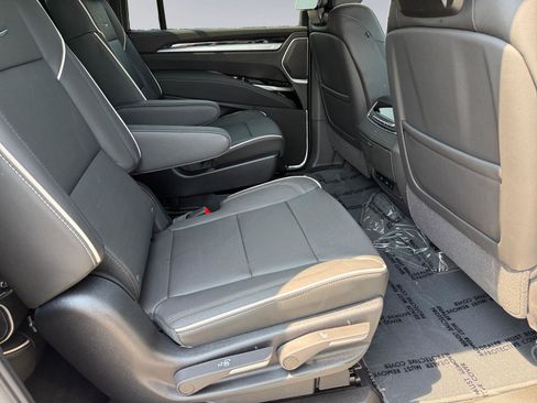 New 2026 Cadillac Escalade ESV Sport AWD/4WD image 12