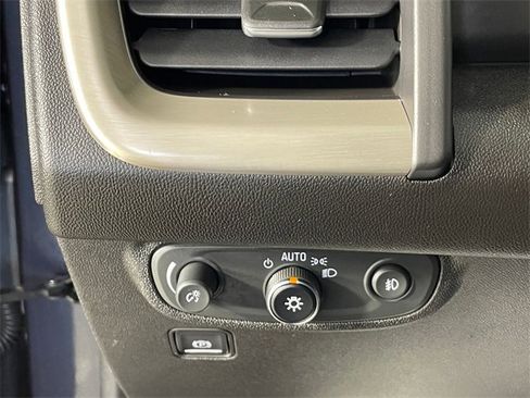 Used 2018 GMC Terrain Denali w/ Advanced Safety Package image 15