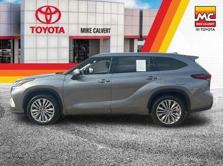 Certified 2026 Toyota Highlander Platinum AWD/4WD video 2