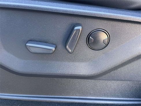 New 2026 Ford F250 Lariat w/ Black Appearance Package image 12