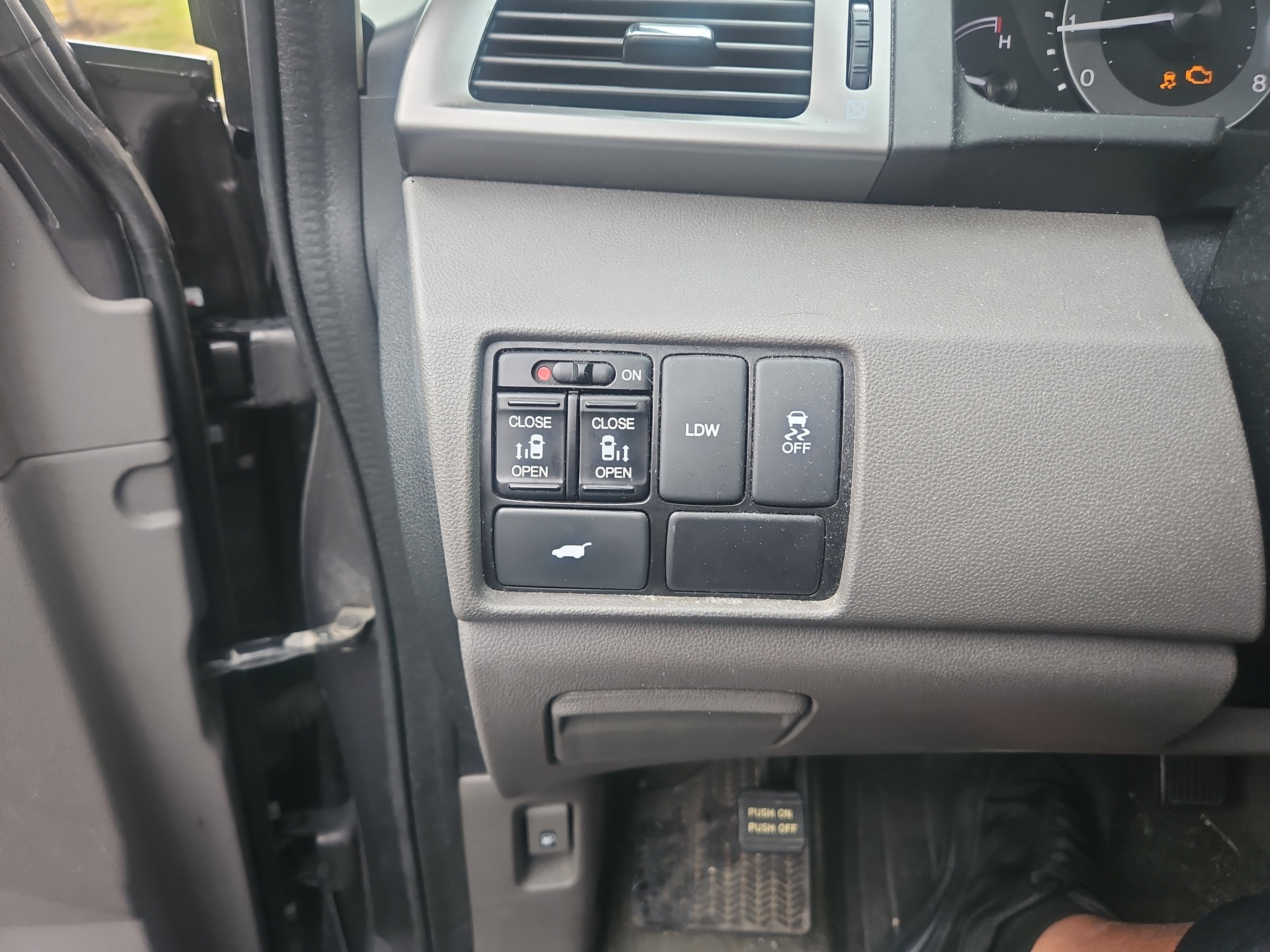 Used 2016 Honda Odyssey EX-L image 6