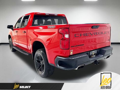 Used 2022 Chevrolet Silverado 1500 LT Trail Boss w/ Bed Protection Package AWD/4WD image 10
