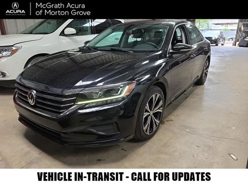 Used 2021 Volkswagen Passat 2.0T SE w/ Luggage Net & Mats Package FWD image 1