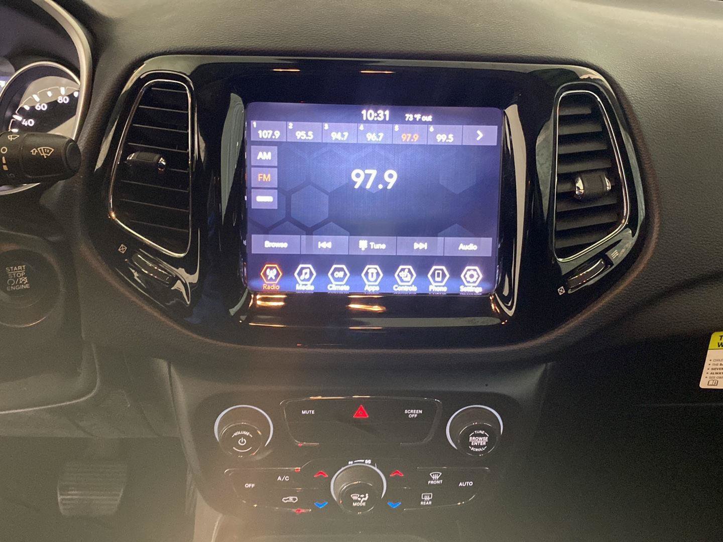 Used 2019 Jeep Compass Limited AWD/4WD image 21