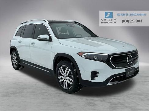 Used 2023 Mercedes-Benz EQB 300 4MATIC image 1