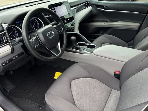 Used 2023 Toyota Camry LE FWD image 11