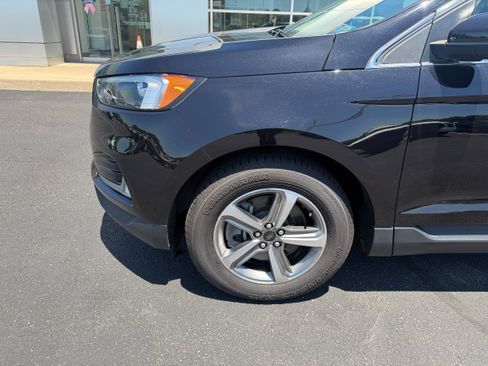 Certified 2023 Ford Edge SEL w/ Convenience Package AWD/4WD image 11