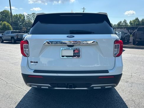 Used 2023 Ford Explorer XLT w/ Equipment Group 202A RWD image 7