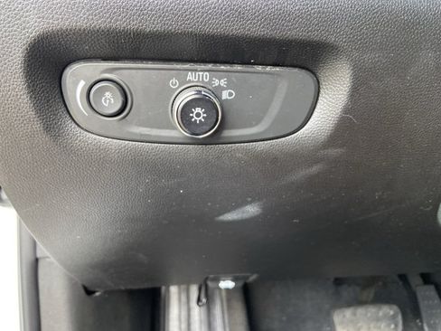 Used 2023 Chevrolet Traverse LT w/ LPO, Cargo Package AWD/4WD image 43