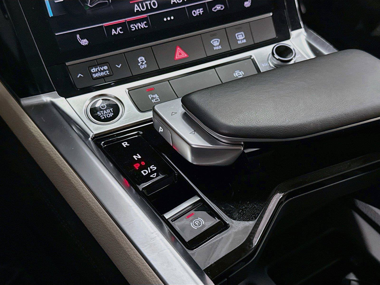 Certified 2024 Audi Q8 e-tron Premium Plus AWD/4WD image 17