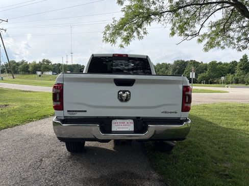 Used 2024 RAM 2500 Big Horn w/ Safety Group AWD/4WD image 4