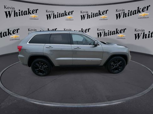 Used 2012 Jeep Grand Cherokee Altitude image 9