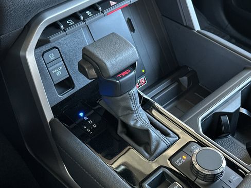 New 2026 Toyota Tundra Limited AWD/4WD image 22
