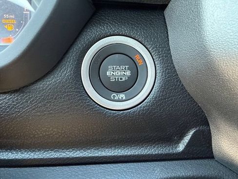 New 2026 RAM 3500 Laramie AWD/4WD image 33