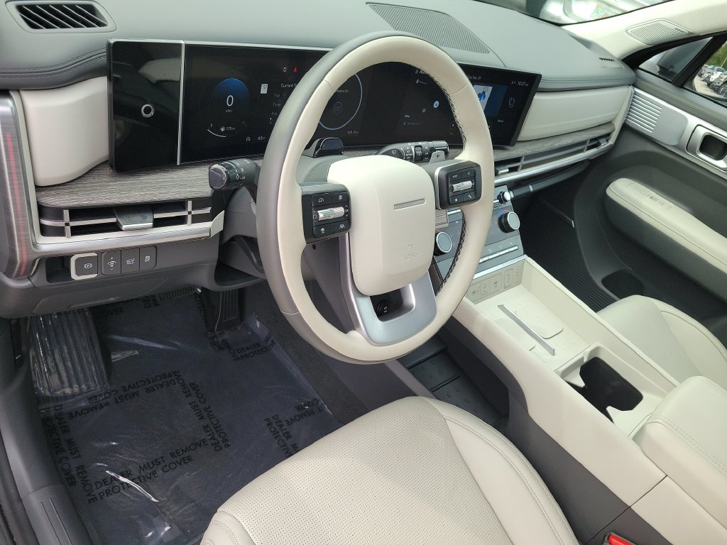 Used 2024 Hyundai Santa Fe Calligraphy FWD image 7