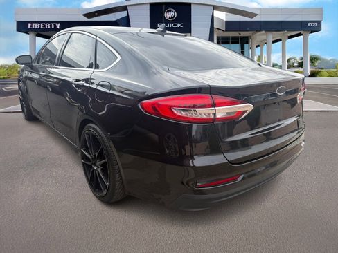 Used 2019 Ford Fusion SEL image 4